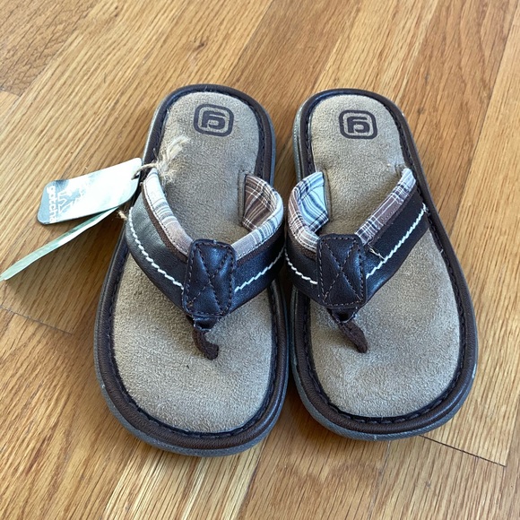 gotcha flip flops